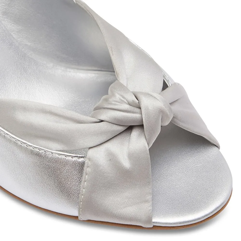Astrid Heel in Silver Leather