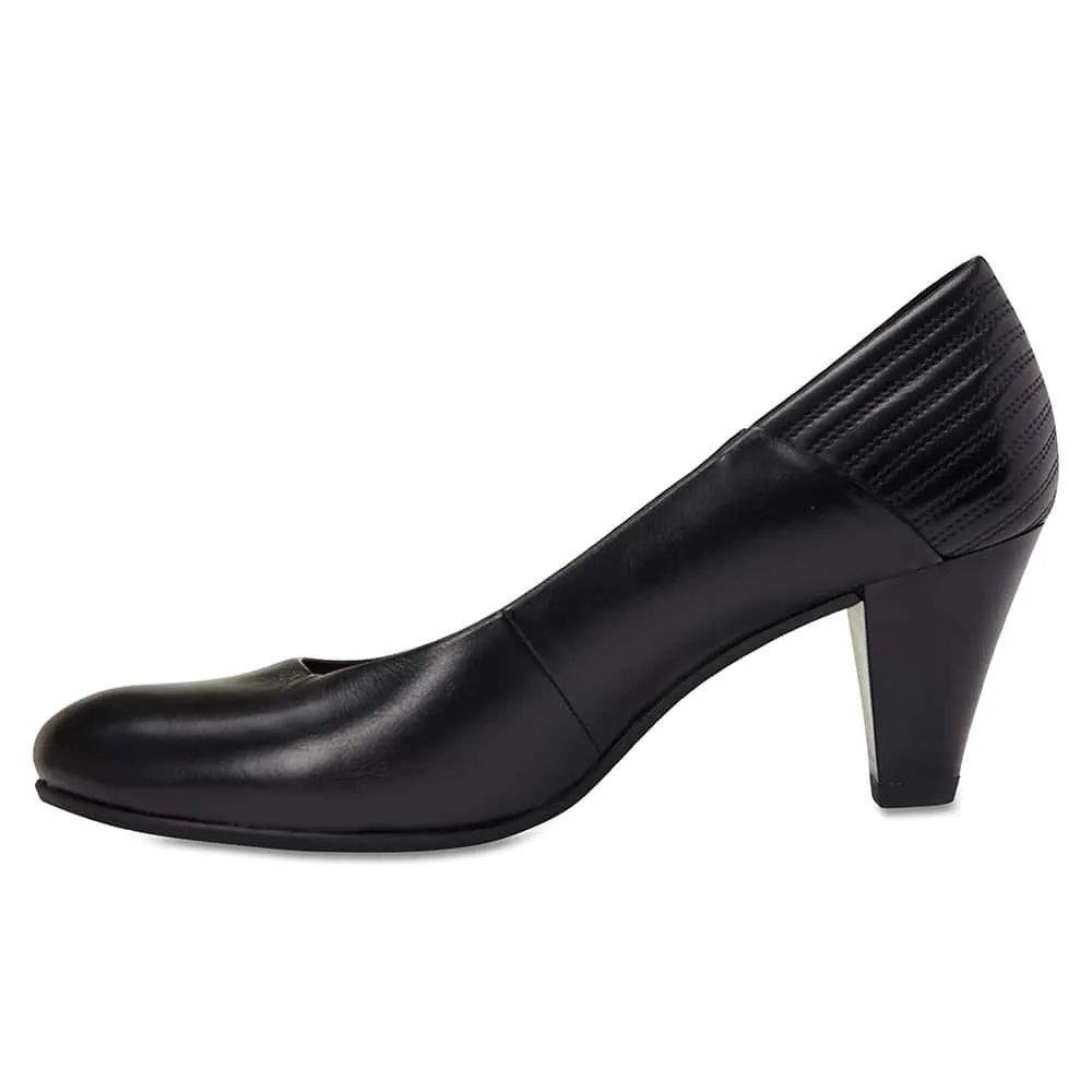 Edina Heel in Black Leather