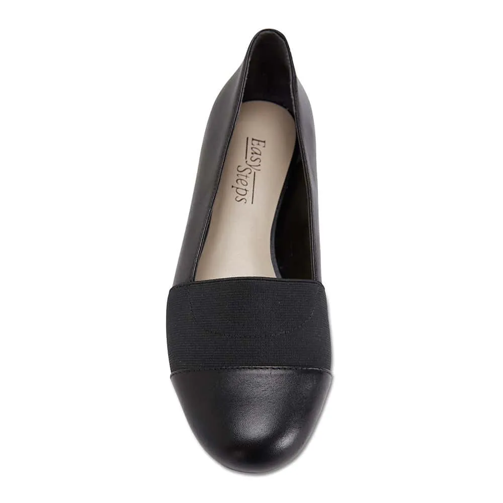 Heidi Flat in Black Leather