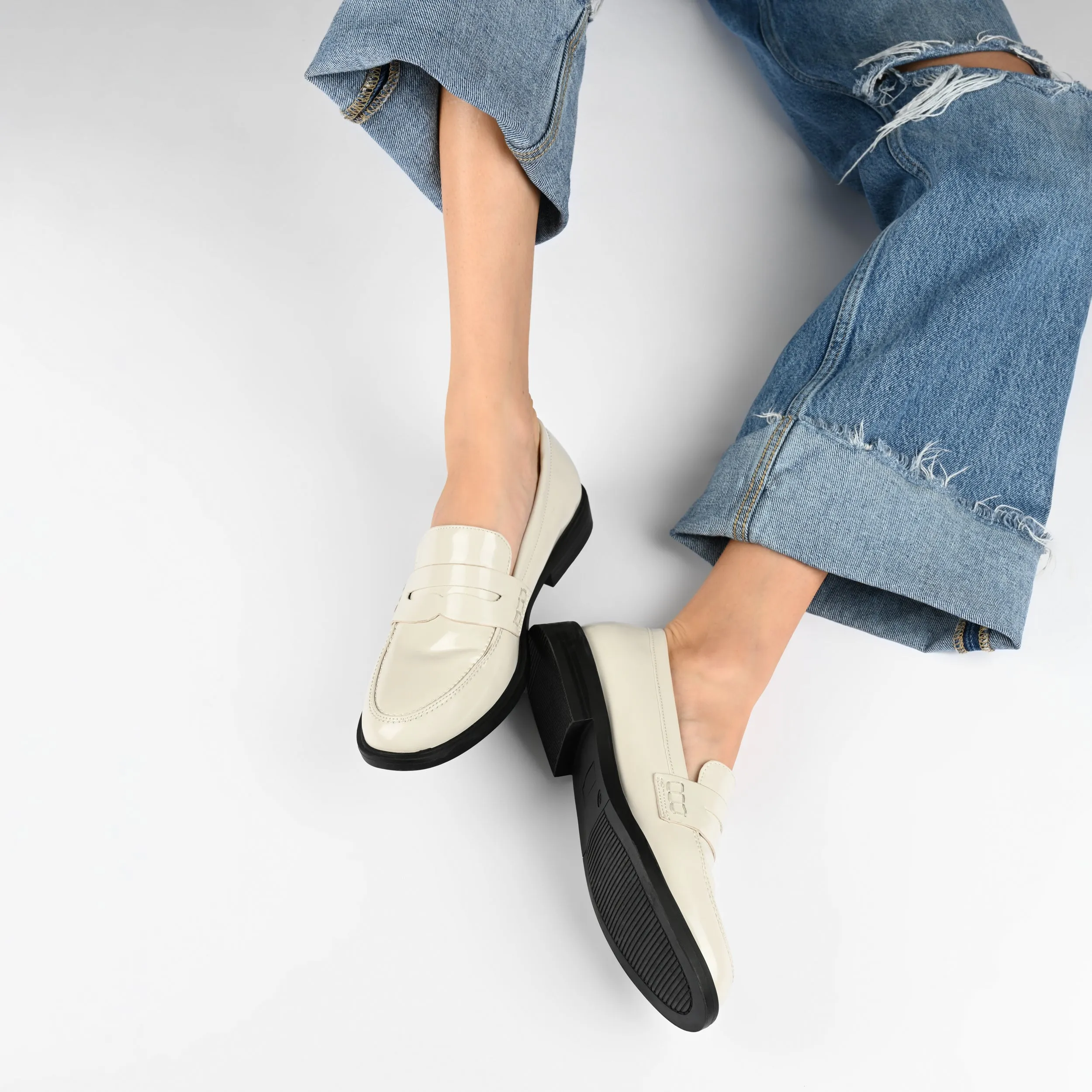 Journee Collection Women's Tru Comfort Foam Raichel Flats