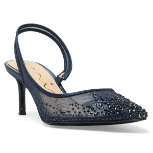 Nazaria Heel in Navy