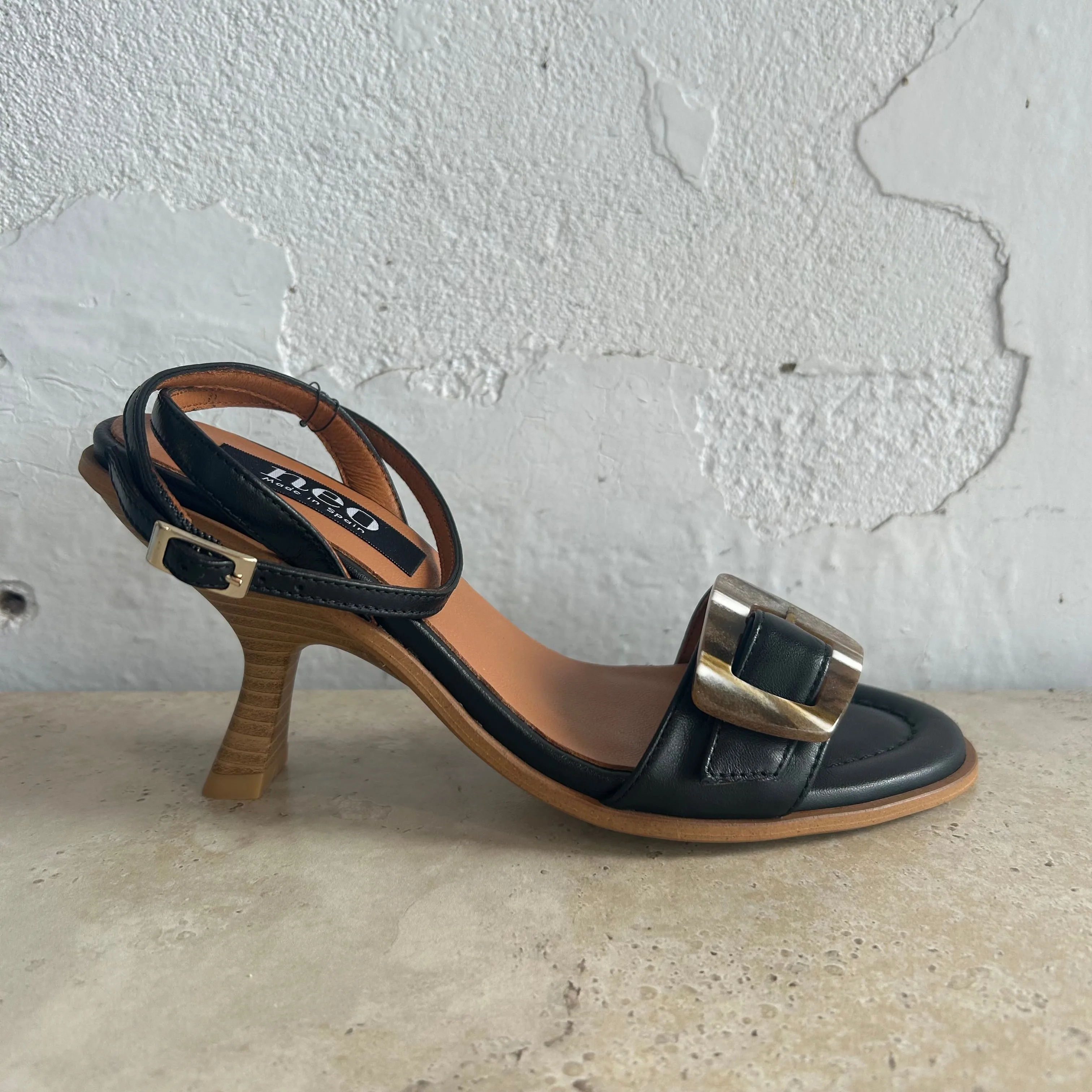 Neo 24069 Black