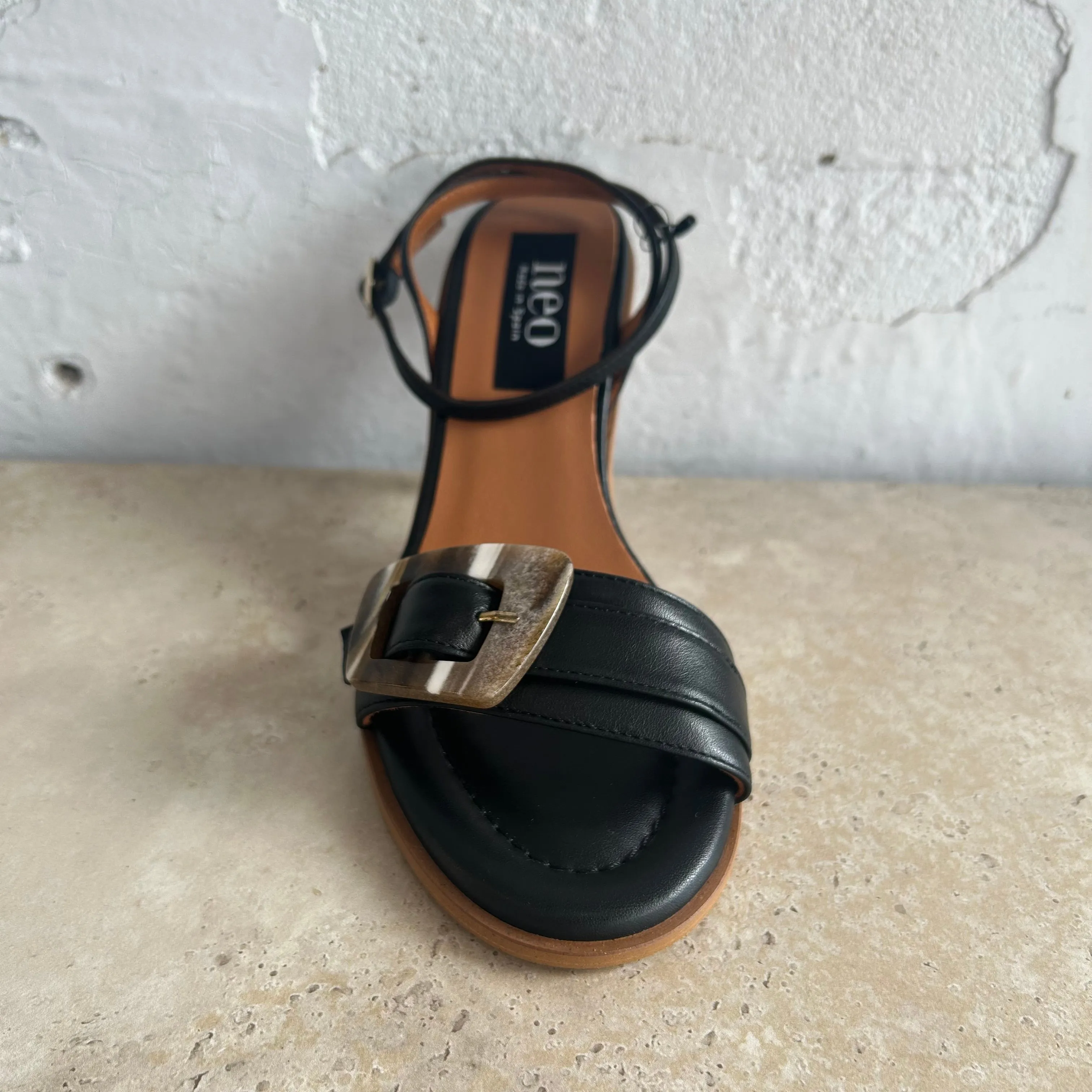 Neo 24069 Black