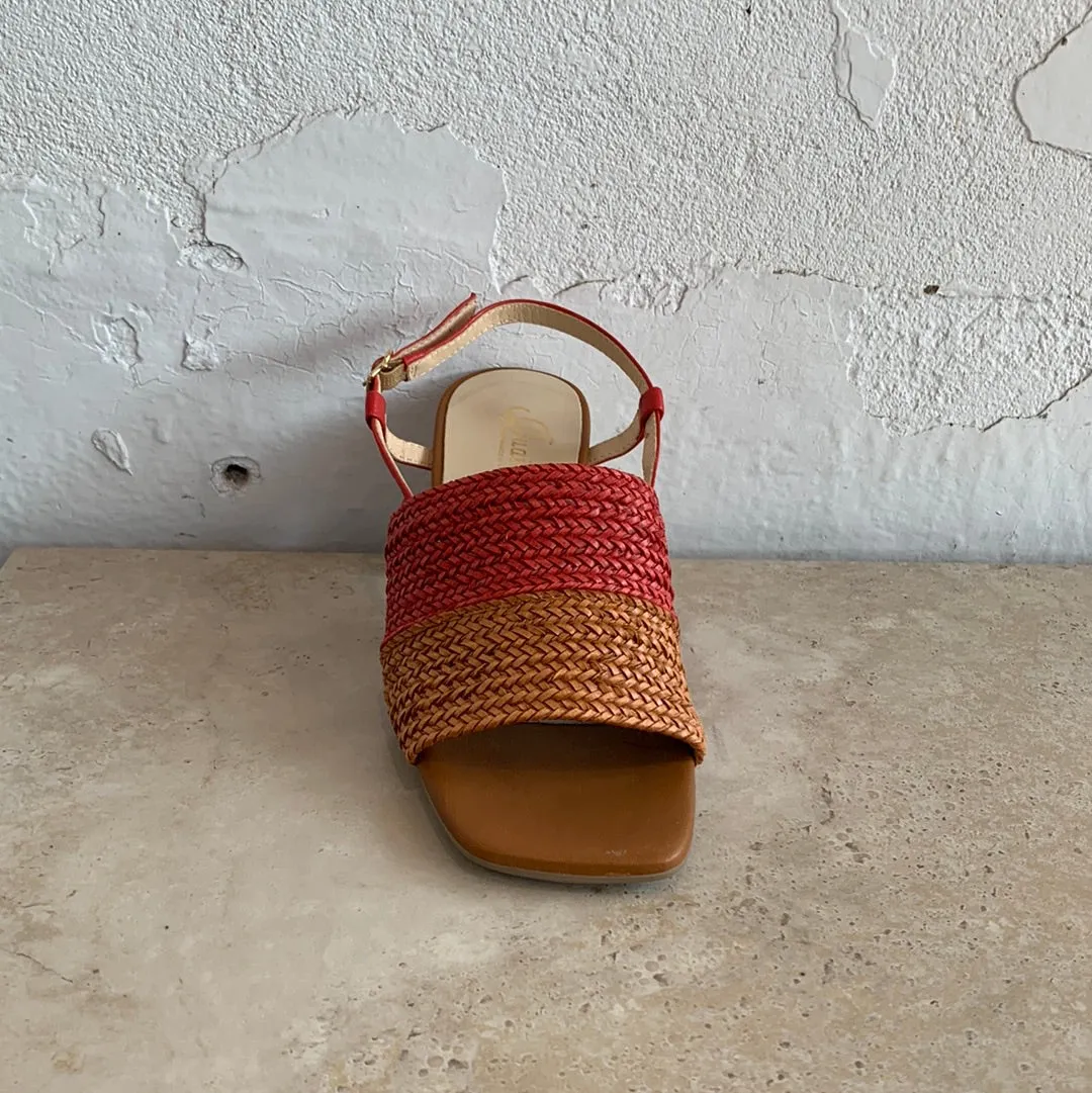 Quait 23075 Rojo - LAST PAIR size 42