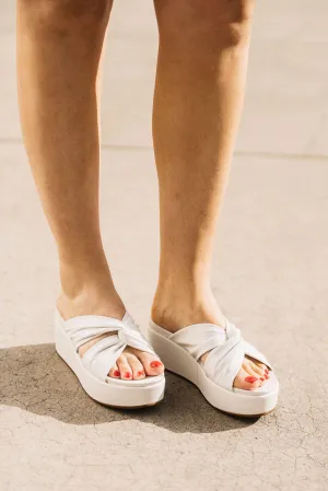 Quinn Sandal In White