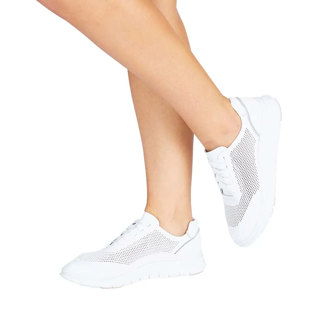 Ratio Sneaker in White Leather