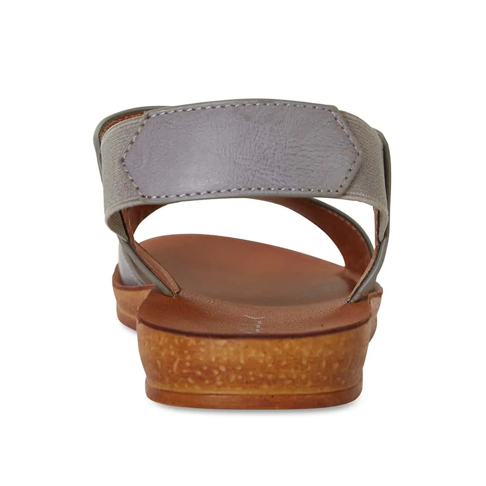 Reigan Sandal in Light Grey Smooth