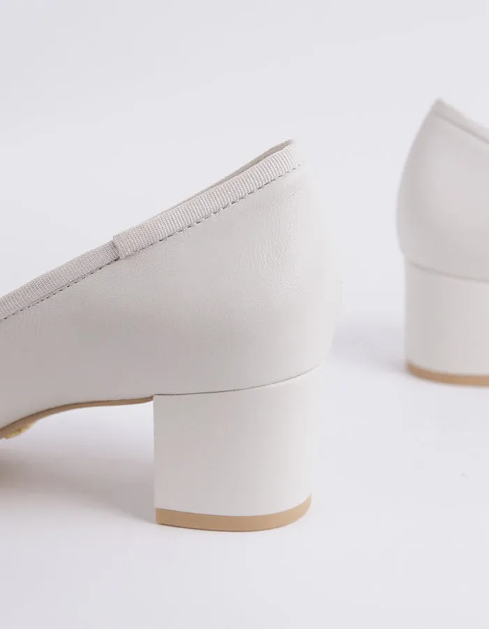 Ruslan White Leather