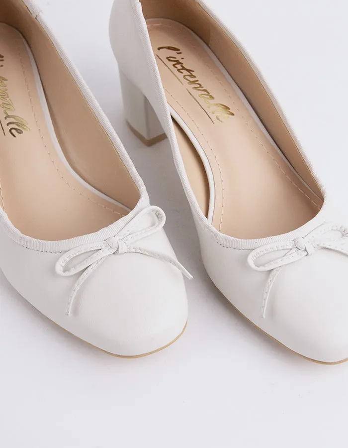 Ruslan White Leather