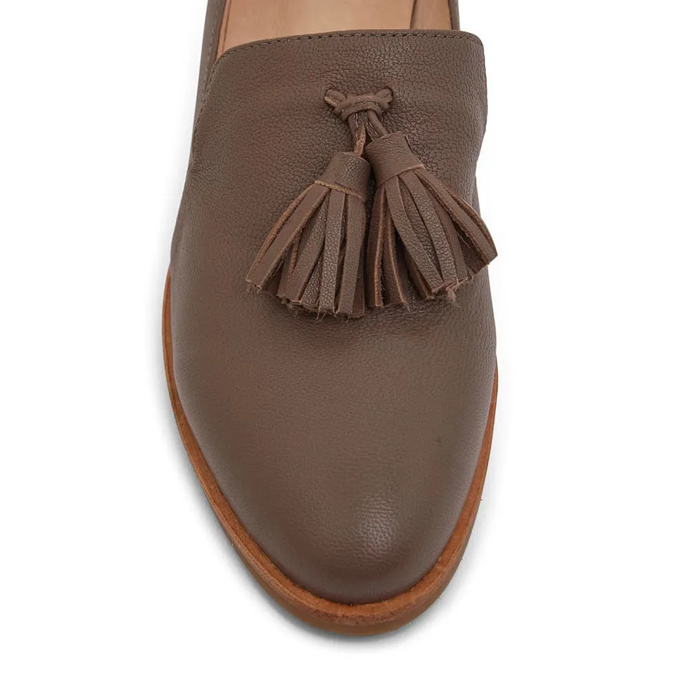 Salvador Loafer in Taupe Leather