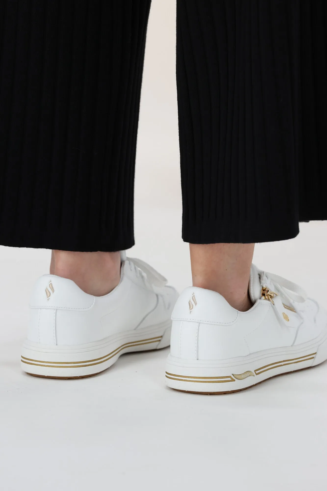 Skechers Arch Fit Arcade Sneaker White