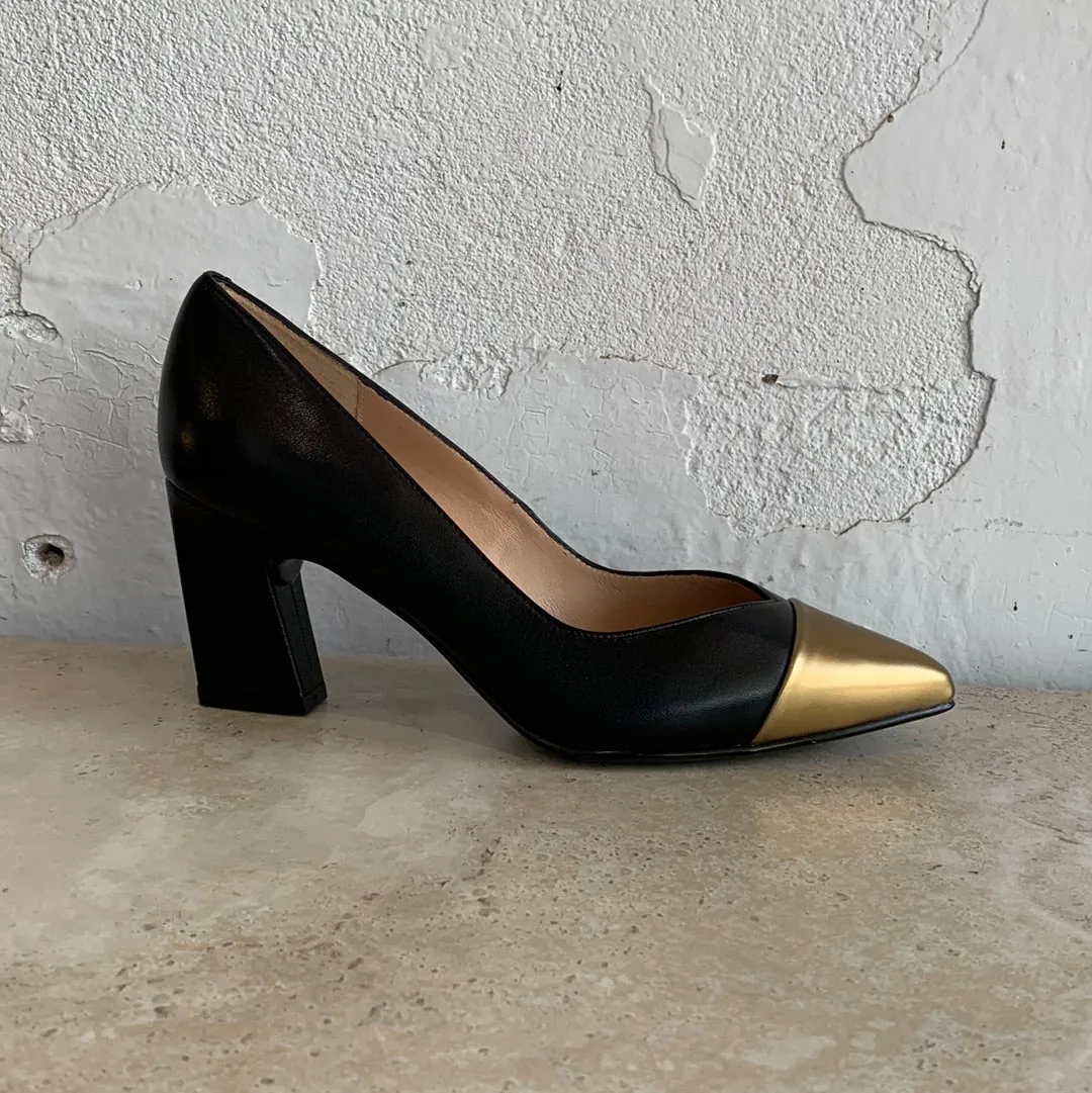 Unisa Keller Black - LAST PAIR size 36