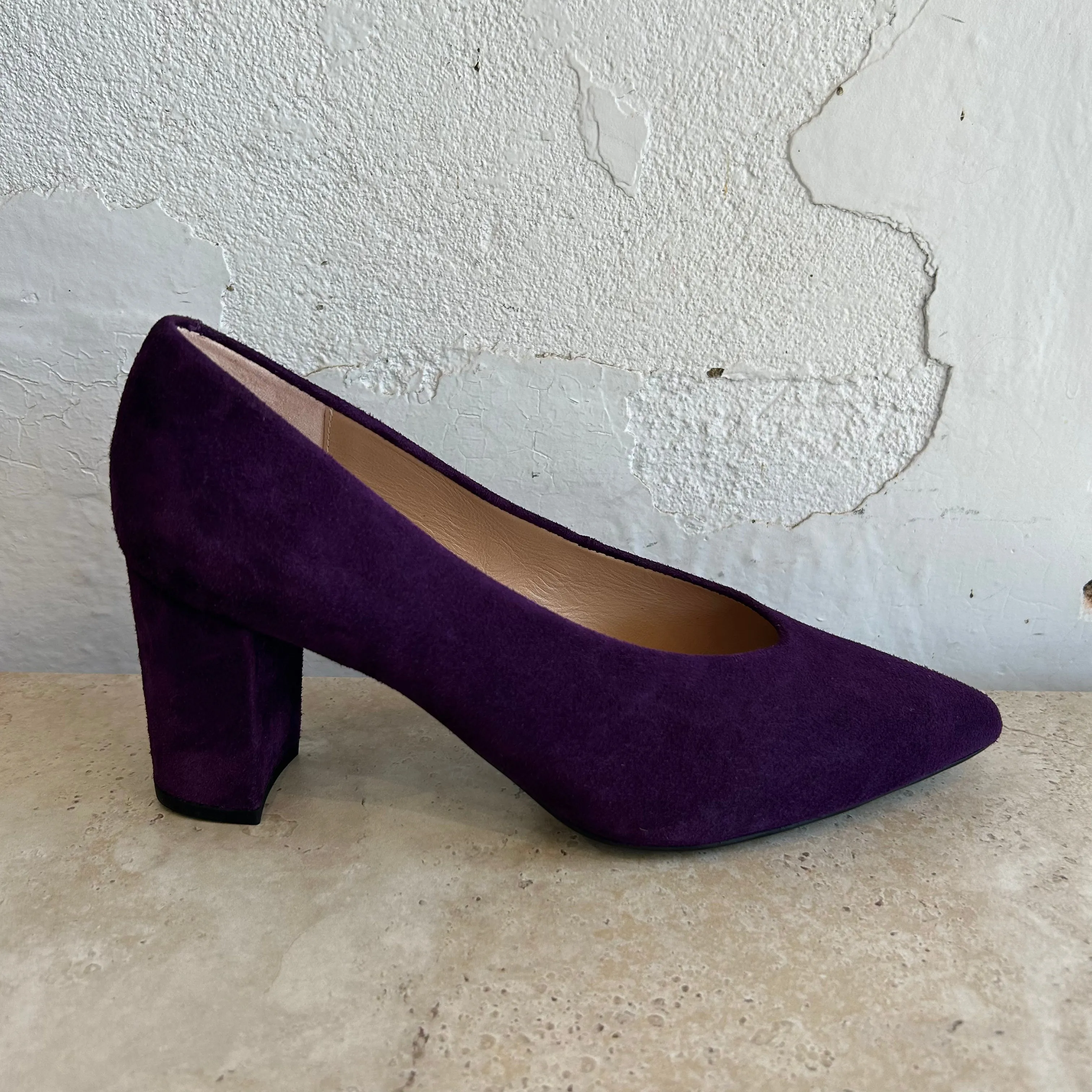 Unisa Kramp Suede Plum