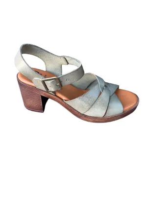 Women Penelope Sandal In Oliva