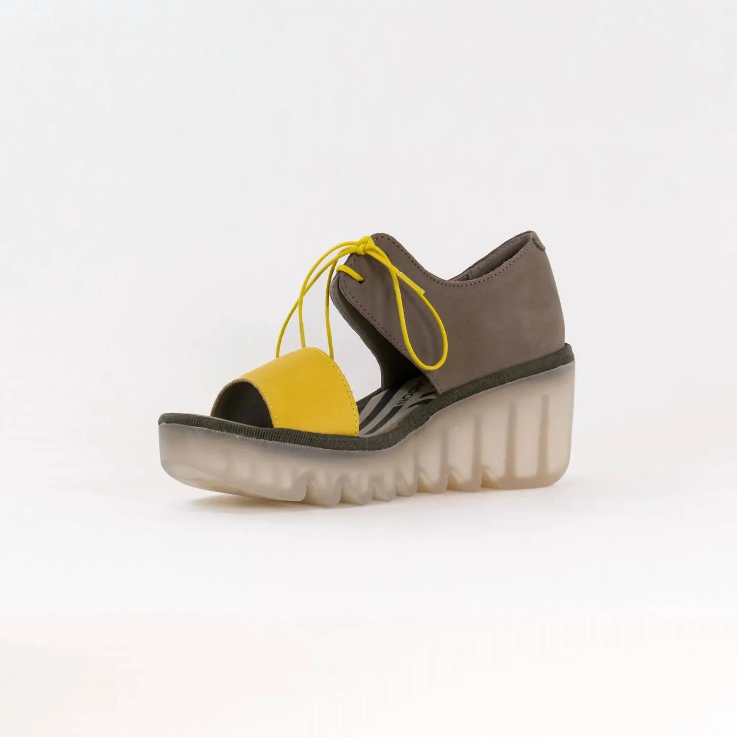 Women's Crossover Sandal In Yellow/khaki
