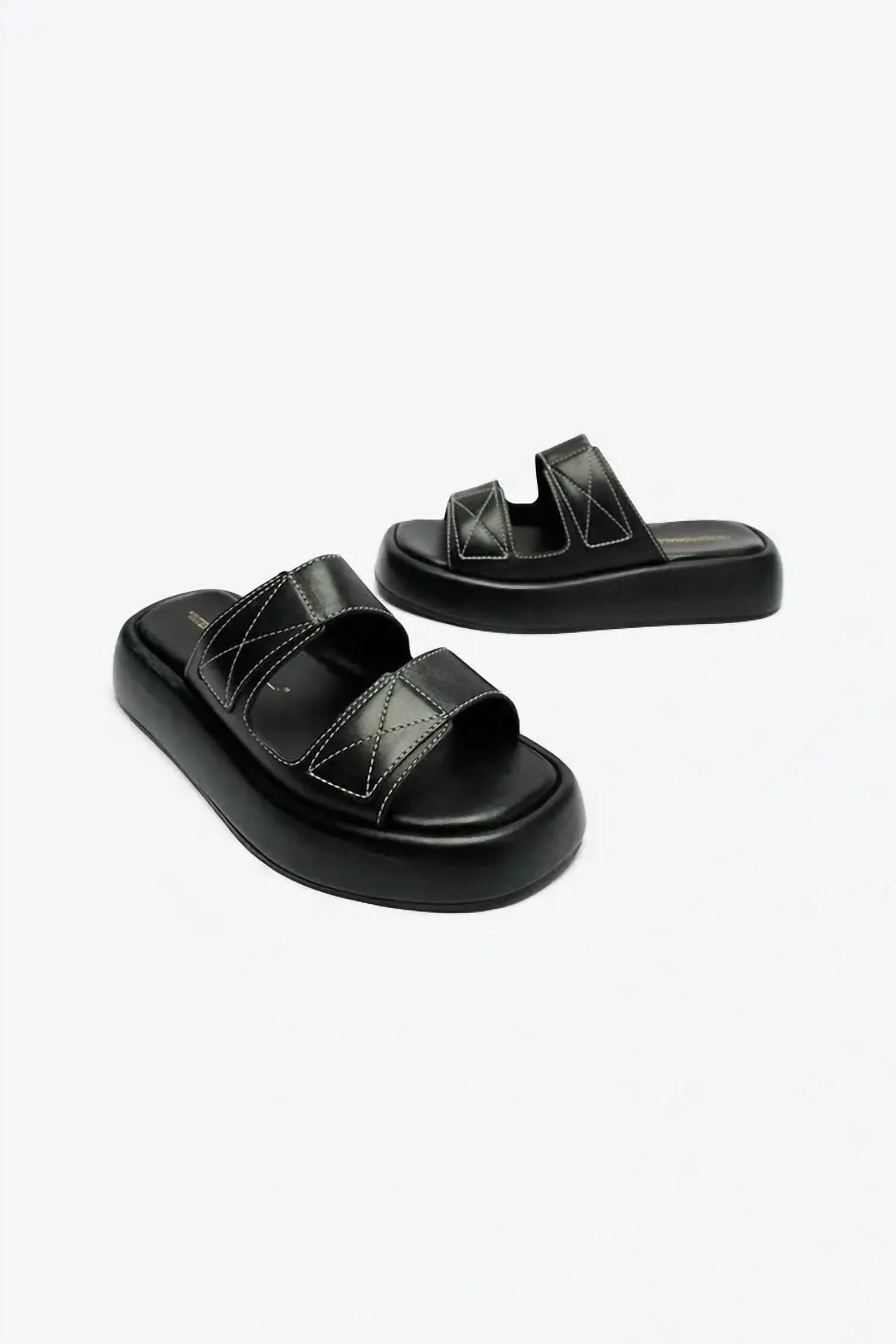Women's Kiara Slide Sandal In Black