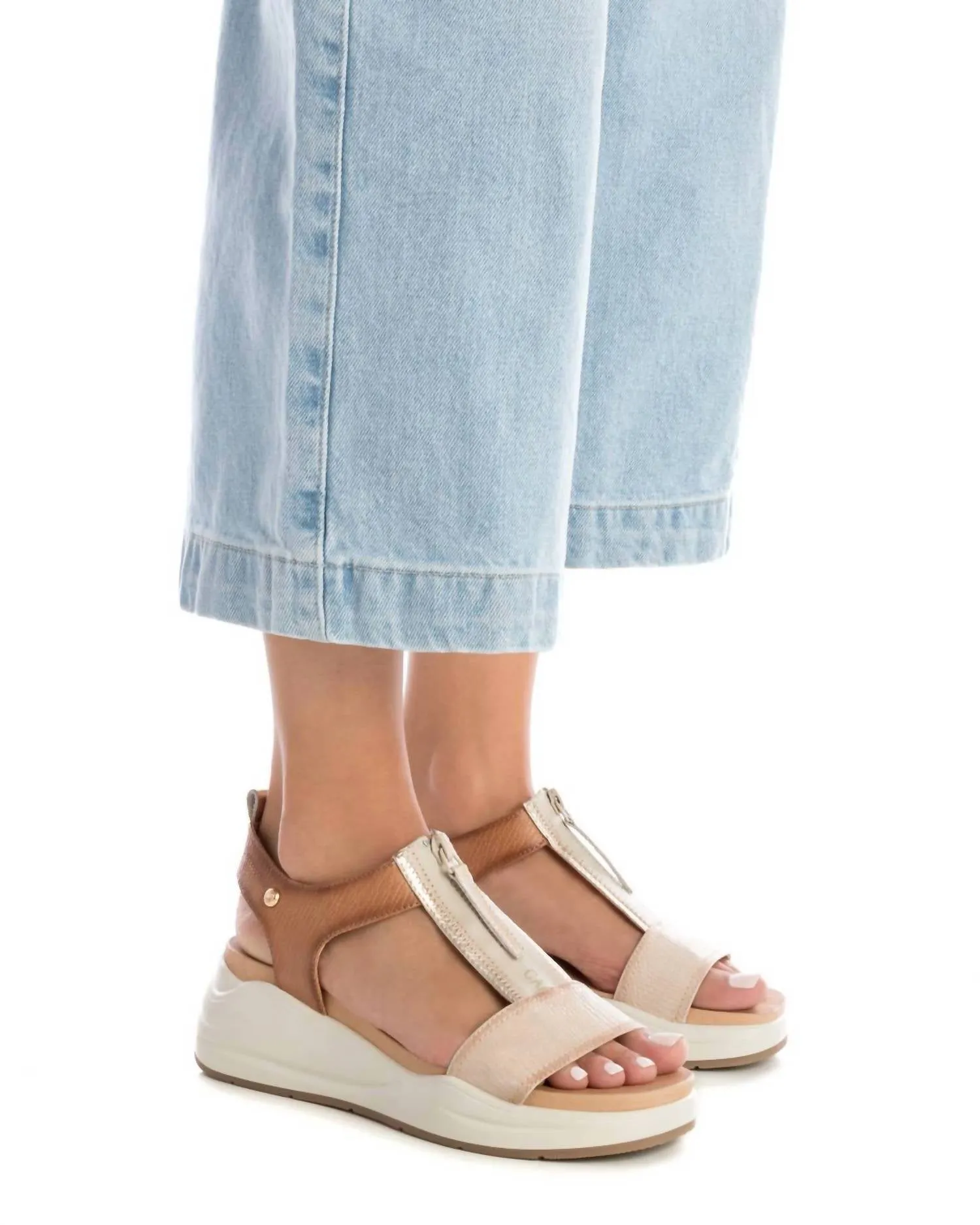 Women's Leather Sandals In Camel
