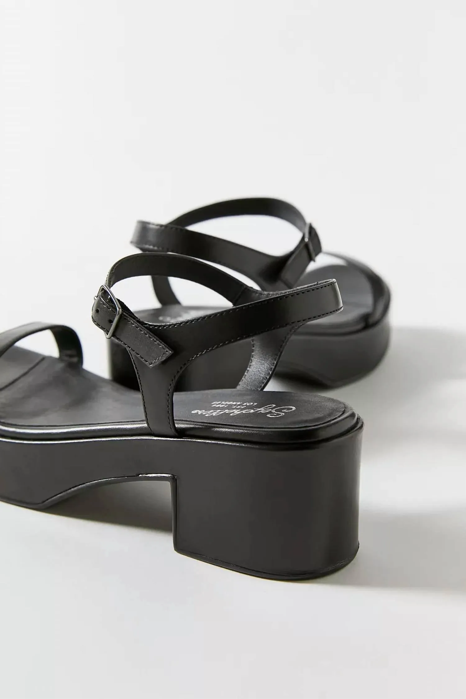Women's Rest Assured Leather Sandal In Black